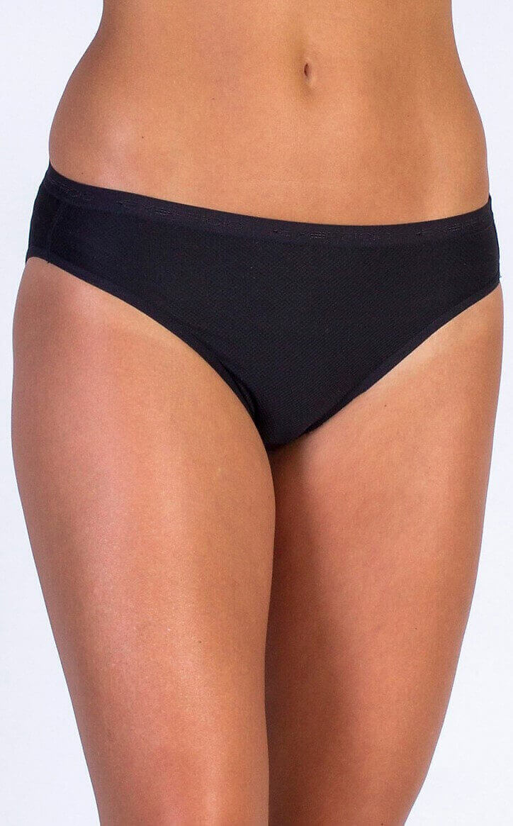 A woman in a workout undergarment made of spandex/ elastane, one of the best women's underwear for sweating